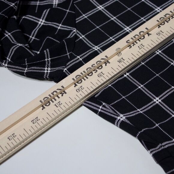NWT $119 J. Jill Wearever Collection Faux Wrap Dress Black Plaid Women Size LP - Picture 14 of 15